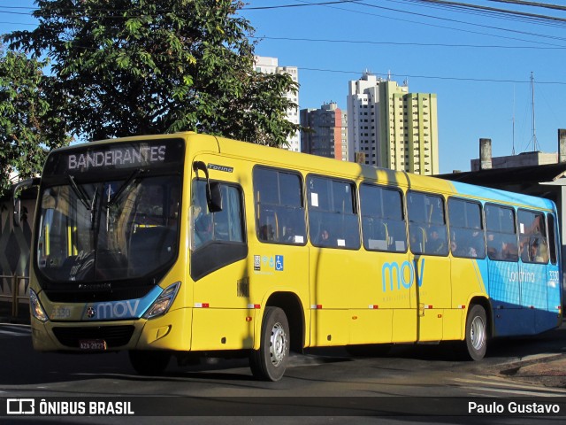 TCGL - Transportes Coletivos Grande Londrina 3330 na cidade de Londrina, Paraná, Brasil, por Paulo Gustavo. ID da foto: 11907003.