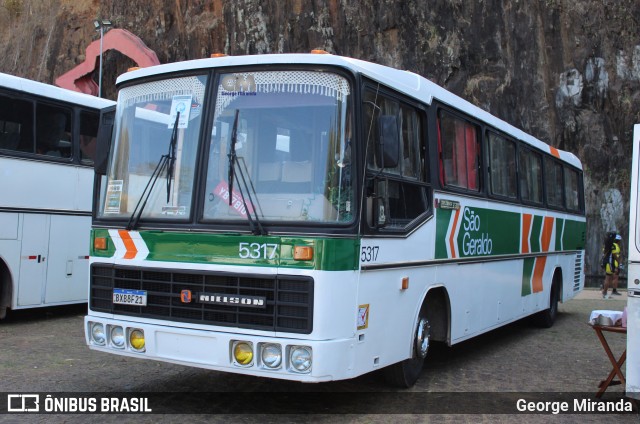 Ônibus Particulares 5317 na cidade de Campinas, São Paulo, Brasil, por George Miranda. ID da foto: 11841490.