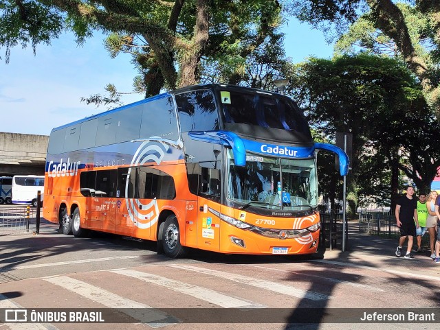 Cadatur Transportes e Turismo 27700 na cidade de Curitiba, Paraná, Brasil, por Jeferson Brant. ID da foto: 11844554.