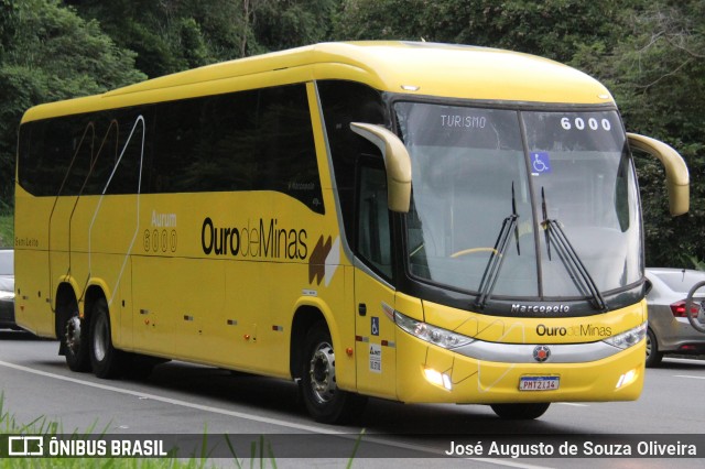 Ouro de Minas Transportes e Turismo 6000 na cidade de Piraí, Rio de Janeiro, Brasil, por José Augusto de Souza Oliveira. ID da foto: 11846798.