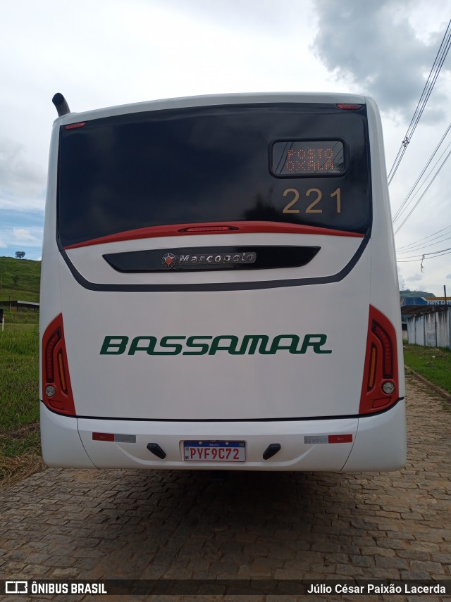 Viação Bassamar 221 na cidade de Leopoldina, Minas Gerais, Brasil, por Júlio César Paixão Lacerda. ID da foto: 11846652.