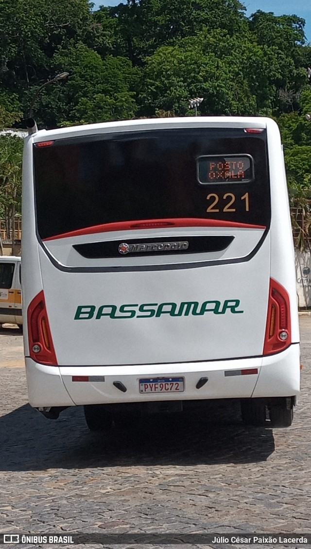 Viação Bassamar 221 na cidade de Leopoldina, Minas Gerais, Brasil, por Júlio César Paixão Lacerda. ID da foto: 11846627.