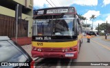 Ônibus Particulares 015 na cidade de Apucarana, Paraná, Brasil, por Emanoel Diego.. ID da foto: :id.