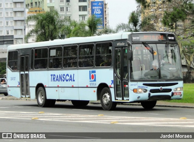 Transcal Sul Transportes Coletivos 24137 na cidade de Porto Alegre, Rio Grande do Sul, Brasil, por Jardel Moraes. ID da foto: 11850324.