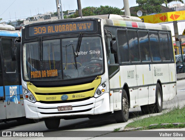 Real Auto Ônibus A41007 na cidade de Rio de Janeiro, Rio de Janeiro, Brasil, por Valter Silva. ID da foto: 11852160.