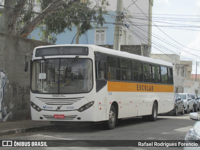 Vitória Transportes 121098 na cidade de Aracaju, Sergipe, Brasil, por Rafael Rodrigues Forencio. ID da foto: 11933245.