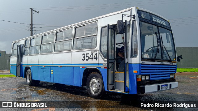 Ônibus Particulares 3544 na cidade de Santa Rita do Passa Quatro, São Paulo, Brasil, por Pedro Ricardo Rodrigues. ID da foto: 11937326.