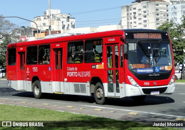 Trevo Transportes Coletivos 1195 na cidade de Porto Alegre, Rio Grande do Sul, Brasil, por Jardel Moraes. ID da foto: 11937624.