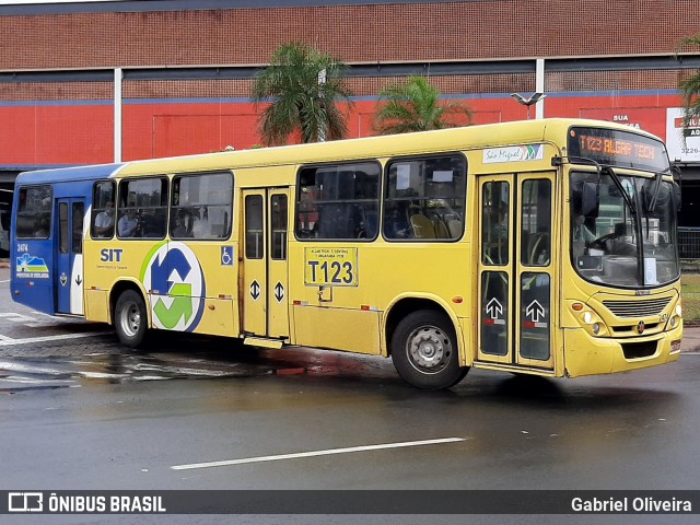 Transporte Urbano São Miguel 2474 na cidade de Uberlândia, Minas Gerais, Brasil, por Gabriel Oliveira. ID da foto: 11939189.