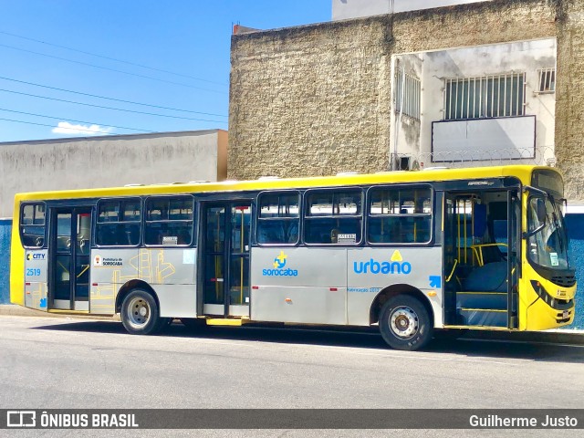 City Transporte Urbano Intermodal Sorocaba 2519 na cidade de Sorocaba, São Paulo, Brasil, por Guilherme Justo. ID da foto: 11939472.