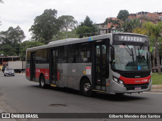 Pêssego Transportes 4 7240 na cidade de São Paulo, São Paulo, Brasil, por Gilberto Mendes dos Santos. ID da foto: 11938655.