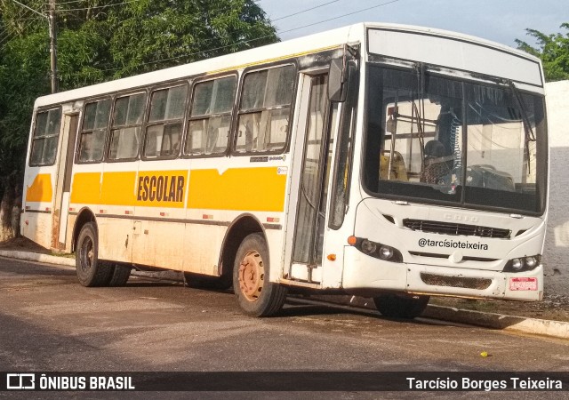 Ônibus Particulares 4956 na cidade de Breu Branco, Pará, Brasil, por Tarcísio Borges Teixeira. ID da foto: 11940233.