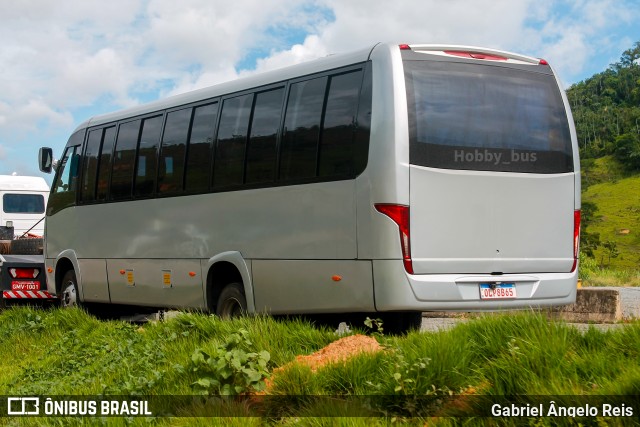 Ônibus Particulares 65 na cidade de Jaguaraçu, Minas Gerais, Brasil, por Gabriel Ângelo Reis. ID da foto: 11938870.