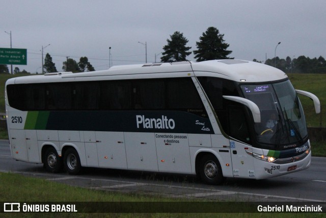 Planalto Transportes 2510 na cidade de Curitiba, Paraná, Brasil, por Gabriel Marciniuk. ID da foto: 11939917.