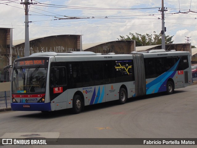 Next Mobilidade - ABC Sistema de Transporte 8202 na cidade de Santo André, São Paulo, Brasil, por Fabrício Portella Matos. ID da foto: 11939867.