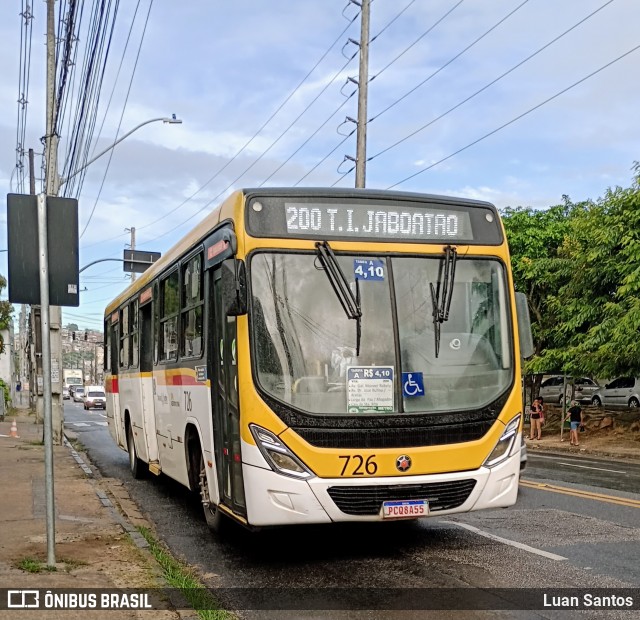 Empresa Metropolitana 726 na cidade de Recife, Pernambuco, Brasil, por Luan Santos. ID da foto: 11942730.
