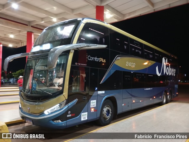 Nobre Transporte Turismo 2402 na cidade de Chapadão do Sul, Mato Grosso do Sul, Brasil, por Fabrício  Francisco Pires. ID da foto: 11950206.