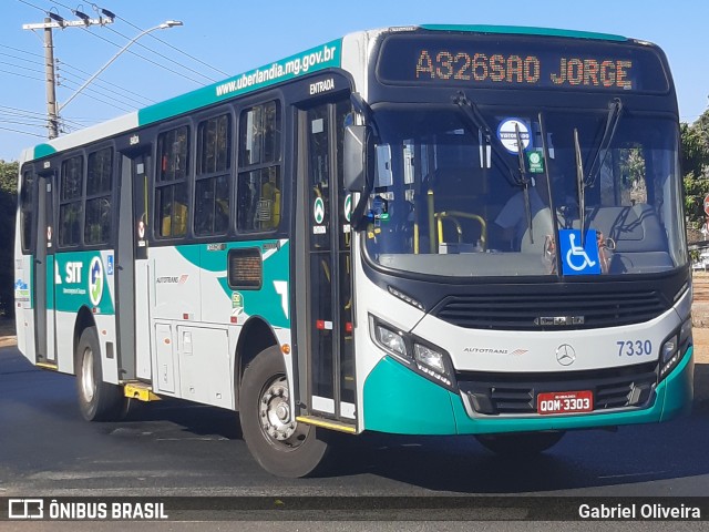 Autotrans Transportes Urbanos e Rodoviários 7330 na cidade de Uberlândia, Minas Gerais, Brasil, por Gabriel Oliveira. ID da foto: 11949134.