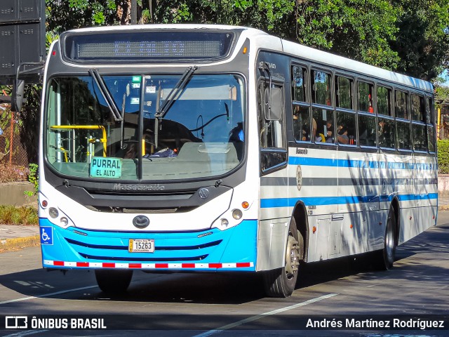 Buses Guadalupe 29 na cidade de San José, San José, Costa Rica, por Andrés Martínez Rodríguez. ID da foto: 11951225.