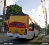 Empresa Metropolitana 252 na cidade de Recife, Pernambuco, Brasil, por Luan Santos. ID da foto: :id.