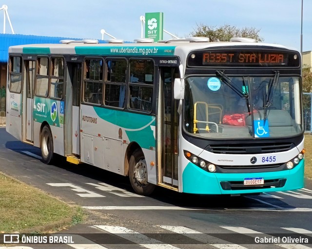 Autotrans Transportes Urbanos e Rodoviários 8455 na cidade de Uberlândia, Minas Gerais, Brasil, por Gabriel Oliveira. ID da foto: 11954544.