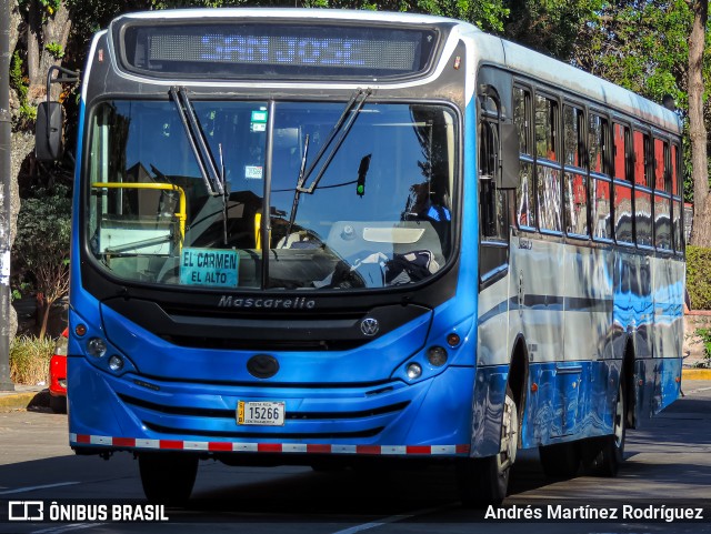 Buses Guadalupe 50 na cidade de San José, San José, Costa Rica, por Andrés Martínez Rodríguez. ID da foto: 11954413.