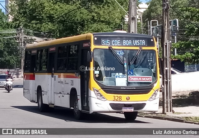 Empresa Metropolitana 328 na cidade de Recife, Pernambuco, Brasil, por Luiz Adriano Carlos. ID da foto: 11952703.