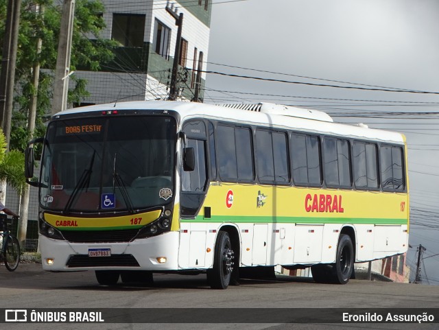 Expresso Cabral 187 na cidade de Natal, Rio Grande do Norte, Brasil, por Eronildo Assunção. ID da foto: 11913468.