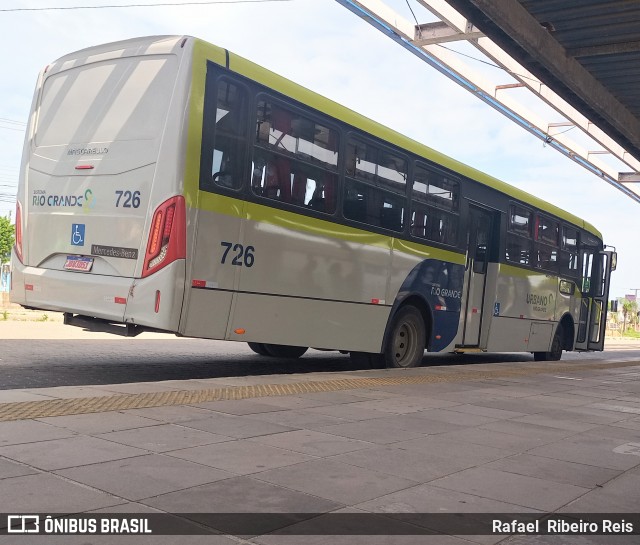 TransPessoal Transportes 726 na cidade de Rio Grande, Rio Grande do Sul, Brasil, por Rafael  Ribeiro Reis. ID da foto: 11955257.