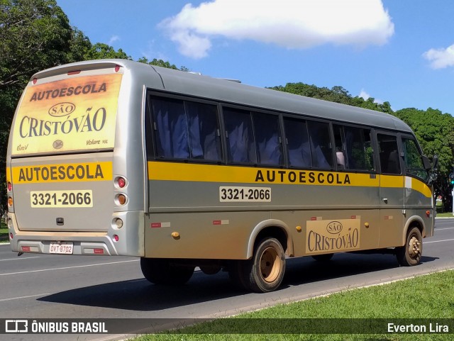 AutoEscola São Cristóvão 8702 na cidade de Brasília, Distrito Federal, Brasil, por Everton Lira. ID da foto: 11955914.