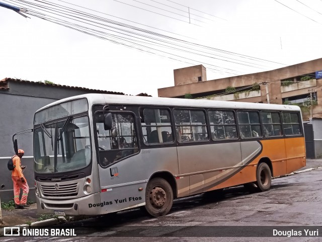 Ônibus Particulares 4e10 na cidade de Caapiranga, Amazonas, Brasil, por Douglas Yuri. ID da foto: 11955189.