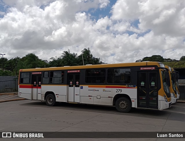 Empresa Metropolitana 279 na cidade de Jaboatão dos Guararapes, Pernambuco, Brasil, por Luan Santos. ID da foto: 11954962.