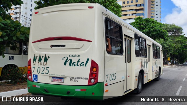 Transportes Cidade do Natal 7 025 na cidade de Natal, Rio Grande do Norte, Brasil, por Heitor B.  S.  Bezerra. ID da foto: 11955418.
