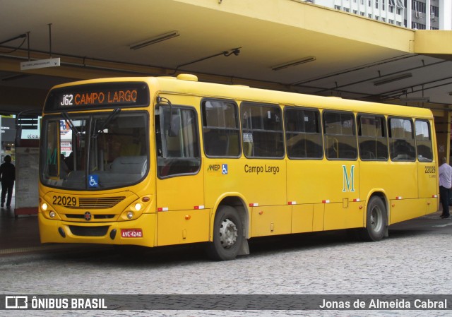 Empresa de Ônibus Campo Largo 22029 na cidade de Curitiba, Paraná, Brasil, por Jonas de Almeida Cabral. ID da foto: 11958323.
