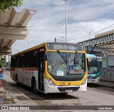Empresa Metropolitana 229 na cidade de Recife, Pernambuco, Brasil, por Luan Santos. ID da foto: :id.