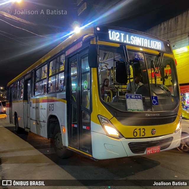 Empresa Metropolitana 613 na cidade de Recife, Pernambuco, Brasil, por Joalison Batista. ID da foto: 11963859.