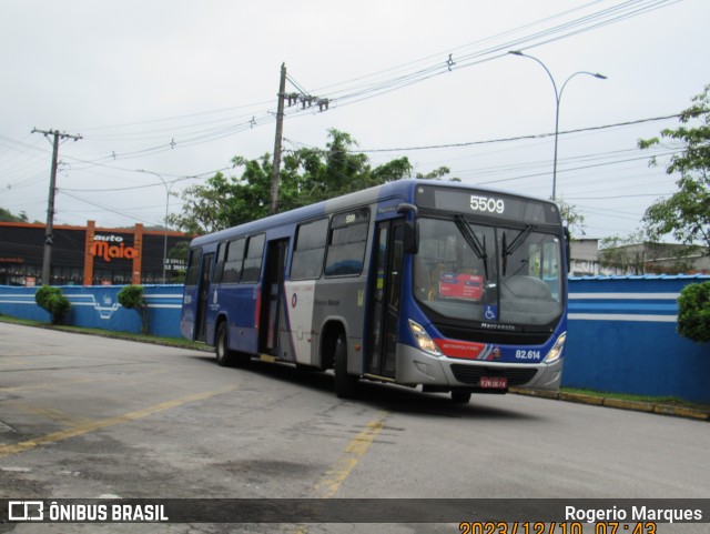 Empresa de Ônibus Pássaro Marron 82.614 na cidade de Caraguatatuba, São Paulo, Brasil, por Rogerio Marques. ID da foto: 11963150.