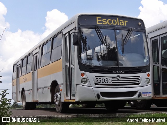 Emotur Turismo 5030 na cidade de Fernandes Pinheiro, Paraná, Brasil, por André Felipe Mudrei. ID da foto: 11962319.