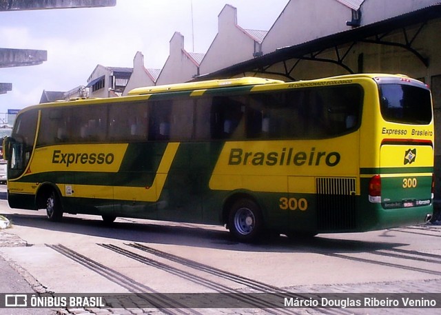 Expresso Brasileiro 300 na cidade de Rio de Janeiro, Rio de Janeiro, Brasil, por Márcio Douglas Ribeiro Venino. ID da foto: 11963133.