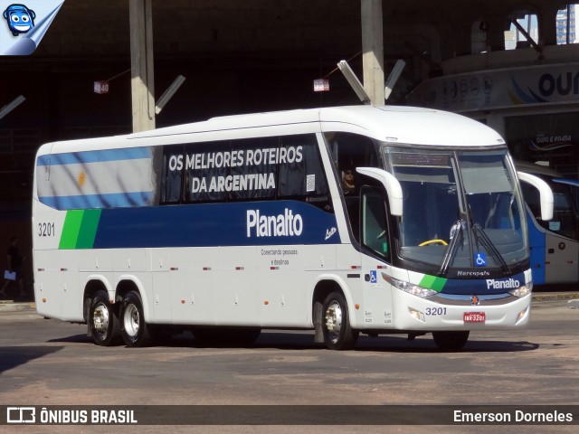 Planalto Transportes 3201 na cidade de Porto Alegre, Rio Grande do Sul, Brasil, por Emerson Dorneles. ID da foto: 11962354.