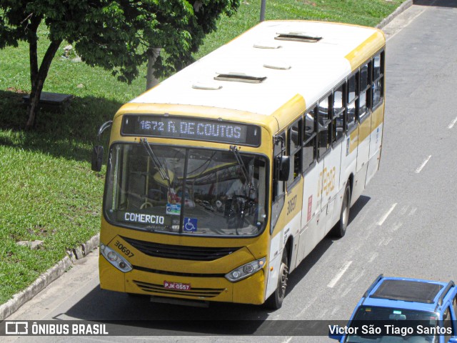 Plataforma Transportes 30697 na cidade de Salvador, Bahia, Brasil, por Victor São Tiago Santos. ID da foto: 11961549.