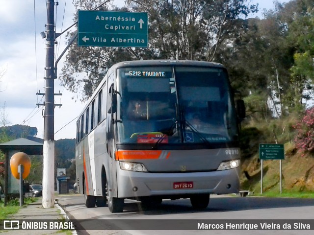 Empresa de Ônibus Pássaro Marron 90910 na cidade de Campos do Jordão, São Paulo, Brasil, por Marcos Henrique Vieira da Silva. ID da foto: 11962518.