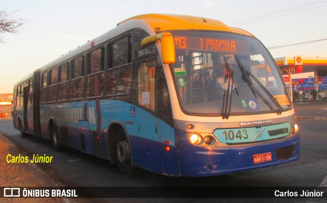 Metrobus 1043 na cidade de Goiânia, Goiás, Brasil, por Carlos Júnior. ID da foto: 11965492.