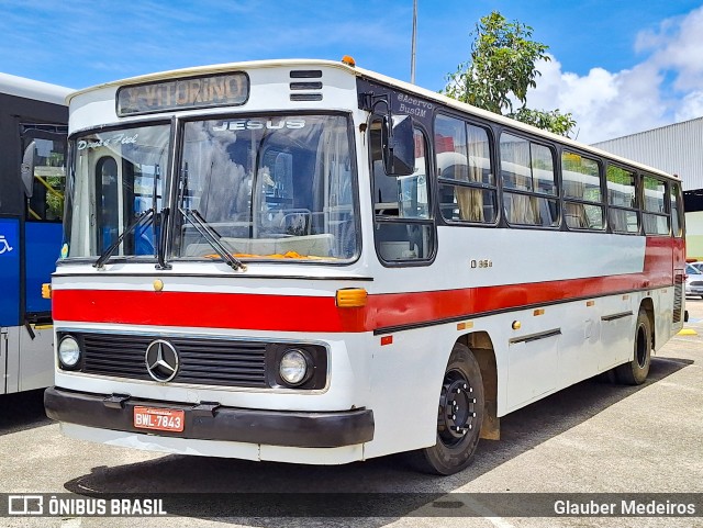 Ônibus Particulares 43 na cidade de Caruaru, Pernambuco, Brasil, por Glauber Medeiros. ID da foto: 11965638.