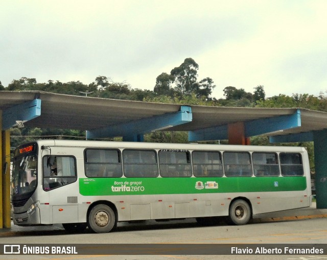 Jundiá Transportadora Turistica XX00 na cidade de Piedade, São Paulo, Brasil, por Flavio Alberto Fernandes. ID da foto: 11964362.