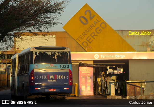 Metrobus 1020 na cidade de Goiânia, Goiás, Brasil, por Carlos Júnior. ID da foto: 11965496.