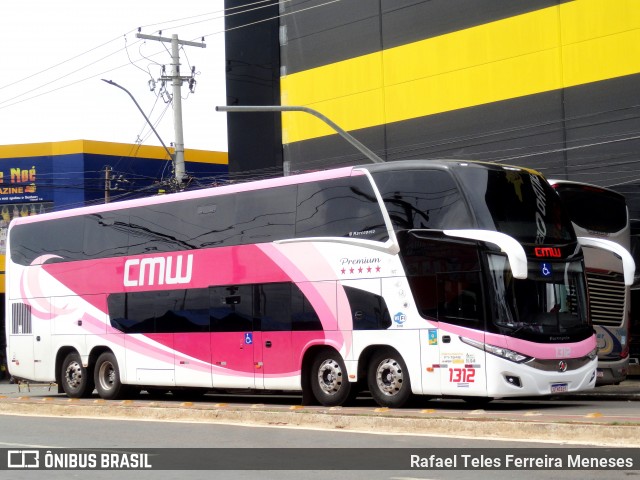 CMW Transportes 1312 na cidade de Goiânia, Goiás, Brasil, por Rafael Teles Ferreira Meneses. ID da foto: 11965642.