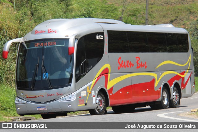 Seven Bus 7020 na cidade de Piraí, Rio de Janeiro, Brasil, por José Augusto de Souza Oliveira. ID da foto: 11965457.