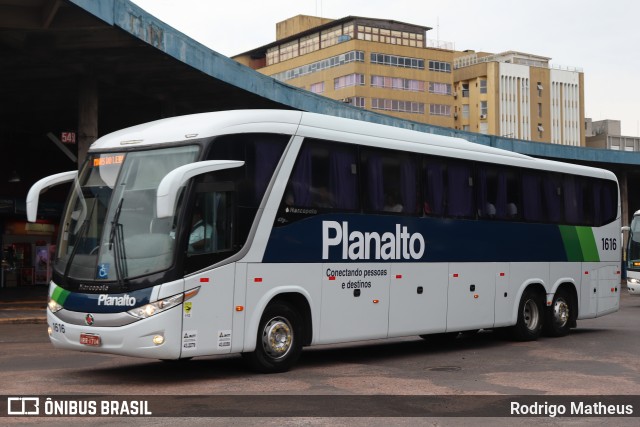 Planalto Transportes 1616 na cidade de Porto Alegre, Rio Grande do Sul, Brasil, por Rodrigo Matheus. ID da foto: 11965577.
