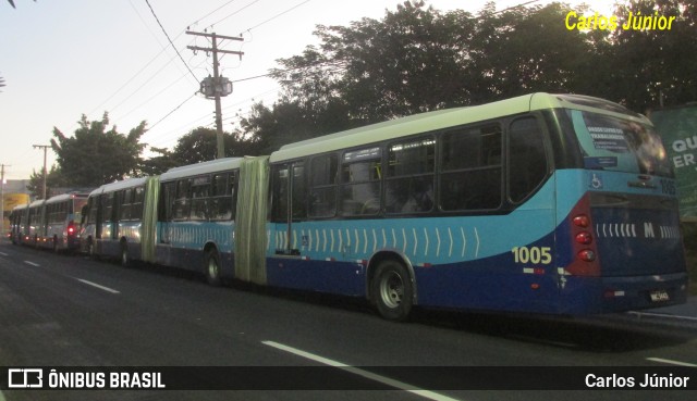 Metrobus 1005 na cidade de Trindade, Goiás, Brasil, por Carlos Júnior. ID da foto: 11965513.